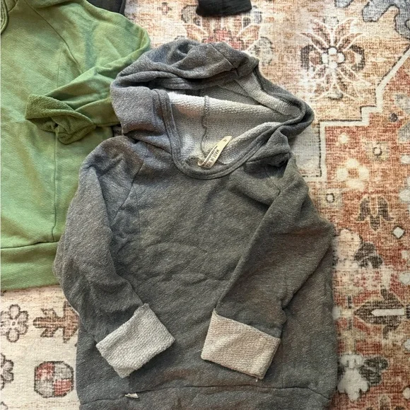 4T Childhoods Hoodie Bundle of 5 Hoodies - Picture 6 of 6